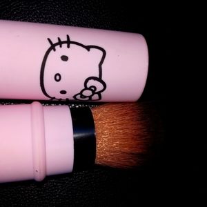 Hello kitty blush brush